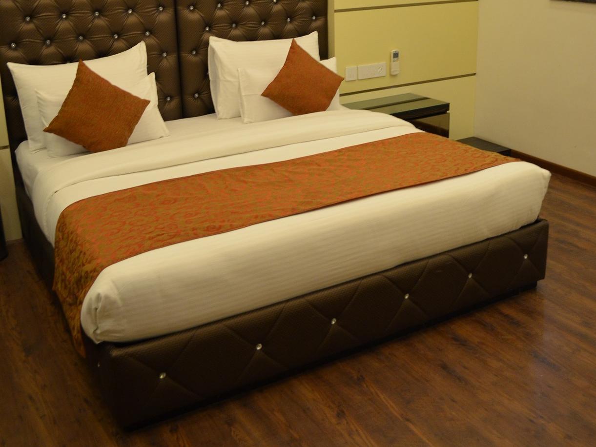Metro View Hotel